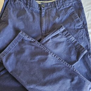 Bonobos Navy Chinos Straight Leg. Size 32x30